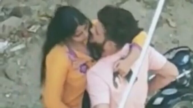 Crazy Indian Couple Having Sex On A Bike In Public (18+)