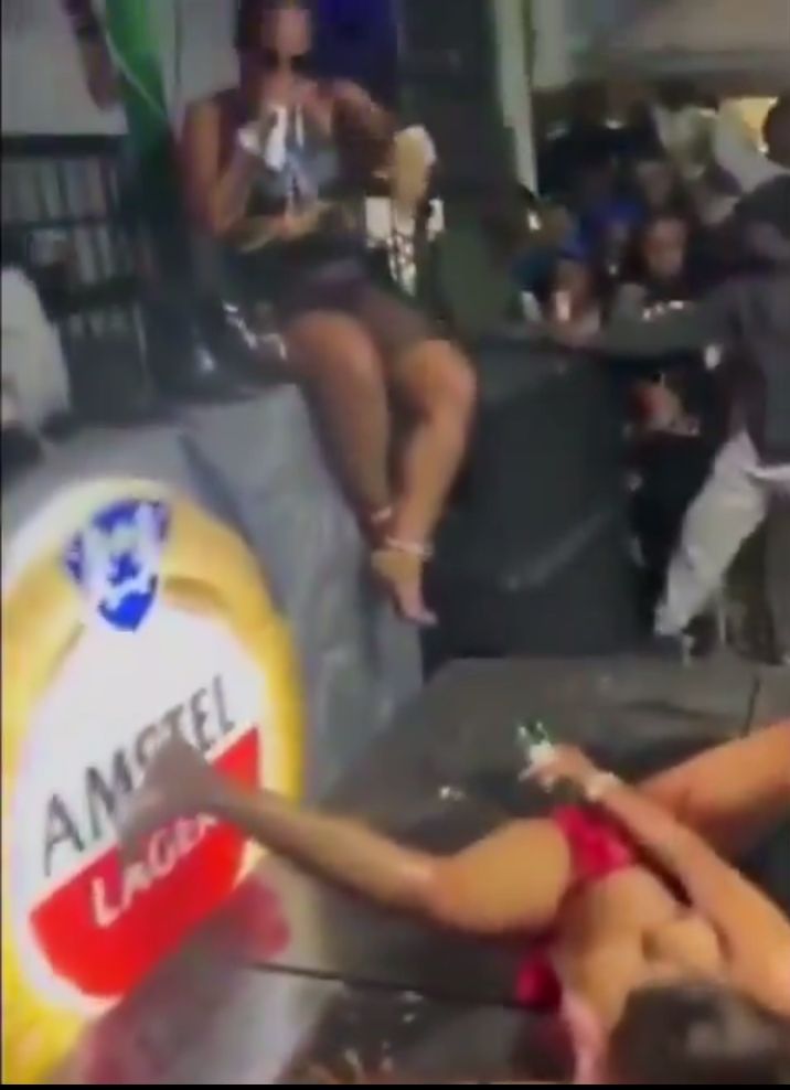 Mzansi Girl Fucking Herself With A Bottle In Public As Zodwa Wabantu Performs Live (18+)