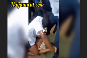 Two School Girls Fight Boobs Out