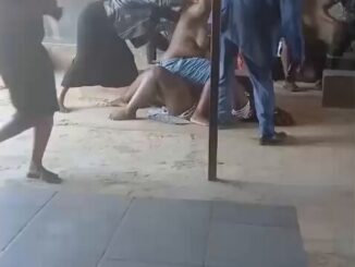 Breasts Pop Out As 2 South African Women With Big Breasts Are Seen Fighting In Public (18+)