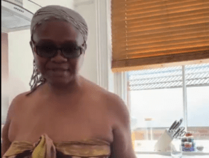 Old-Woman-Shake-Her-Massive-Ass