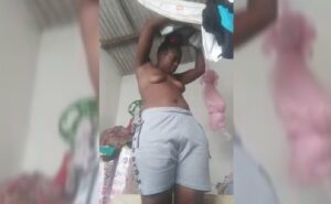 Margaret From Soweto Remove Her Clothes Margaret From Soweto Remove Her Clothes