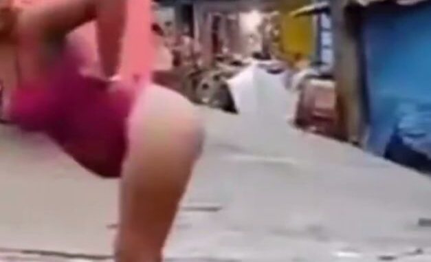 Boobs Exposed In Public As Brazilian Girls Fight And Get Stripped Over Who Is The Prettiest (18+)