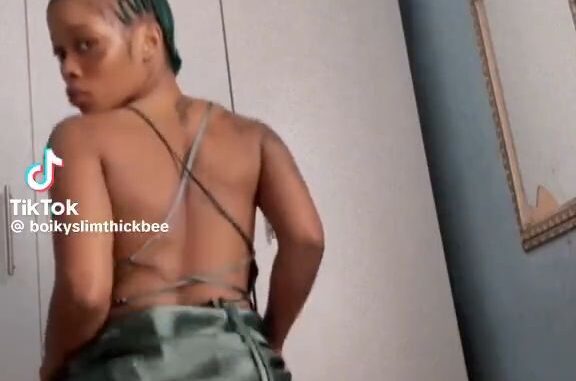 Long pussy lips!