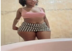 Nude Video Of A Colored Chinese The Queen (18+) – Mzansi Porn Nude Video Of A Colored Chinese The Queen